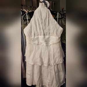 NWT Stunning White Textured Tiered Halter Dress